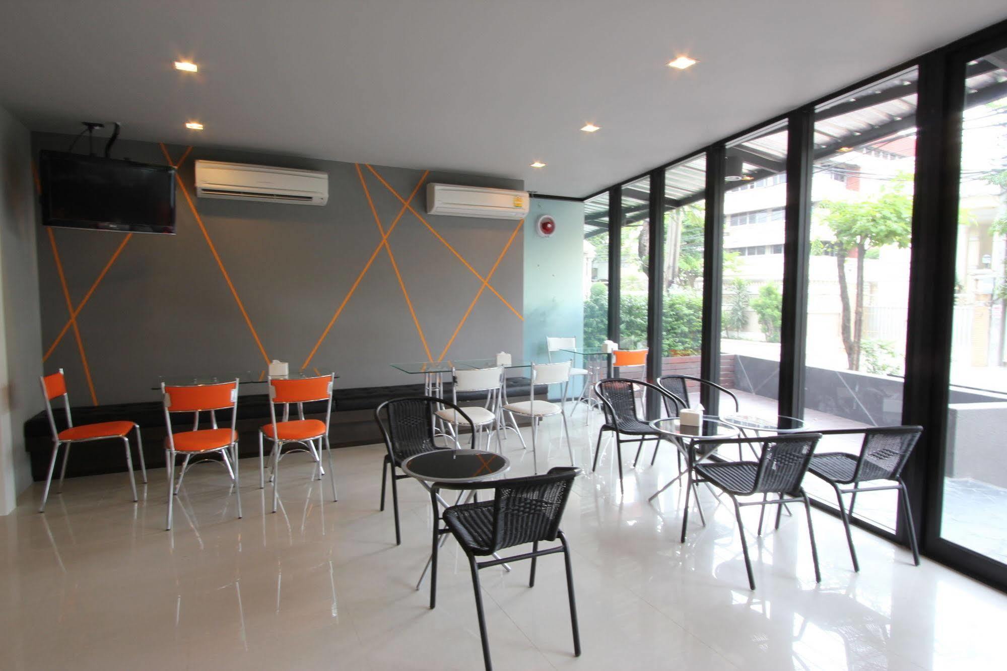 Hotel 14 Living Bangkok Exteriér fotografie